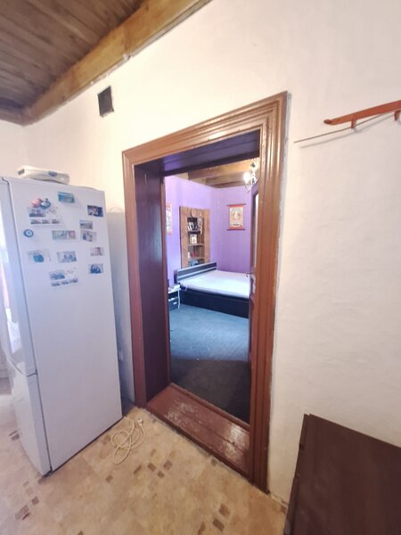 Muta-te la tara: teren 2500 mp, gradina si casa aproape de Bucuresti.
