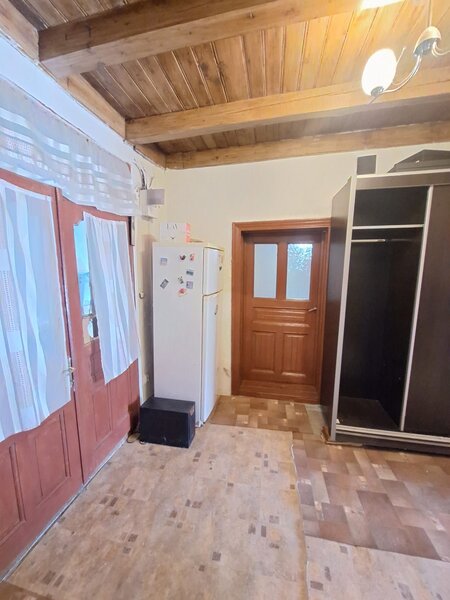 Muta-te la tara: teren 2500 mp, gradina si casa aproape de Bucuresti.