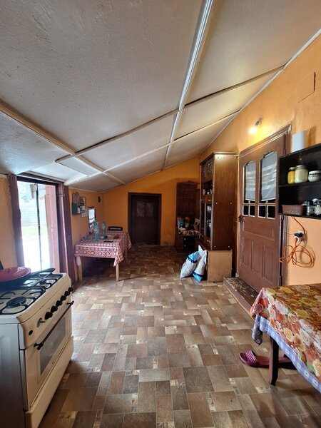 Muta-te la tara: teren 2500 mp, gradina si casa aproape de Bucuresti.