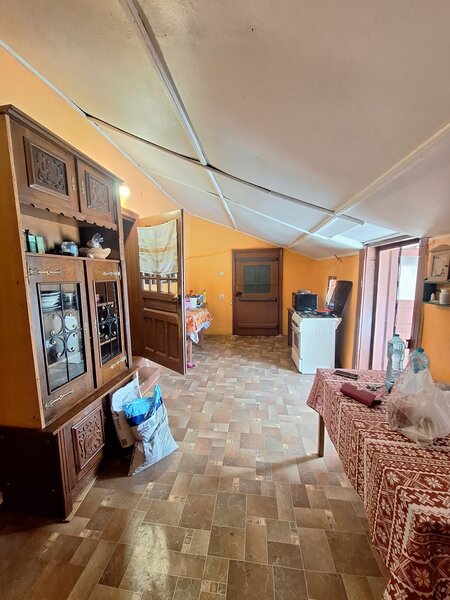 Muta-te la tara: teren 2500 mp, gradina si casa aproape de Bucuresti.